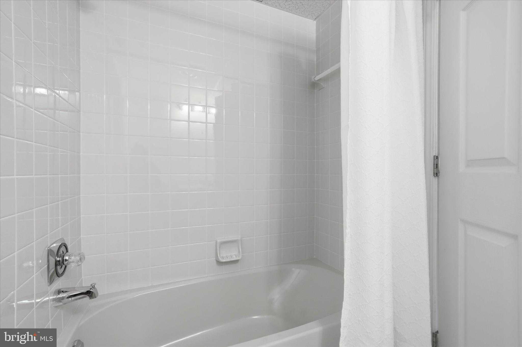 6208 Centennial Sta photo 14