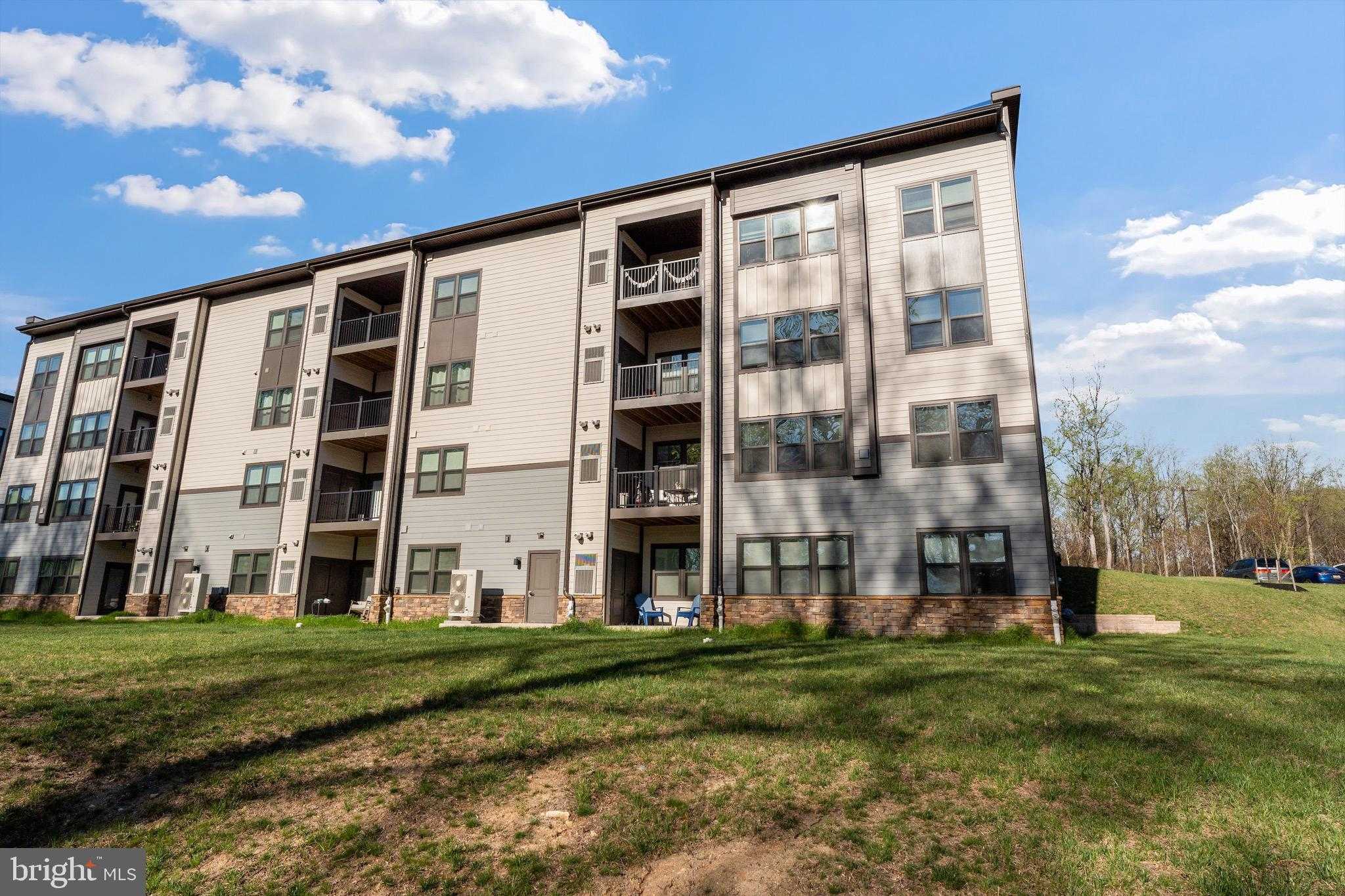 10411 Resort Rd Unit B photo 34