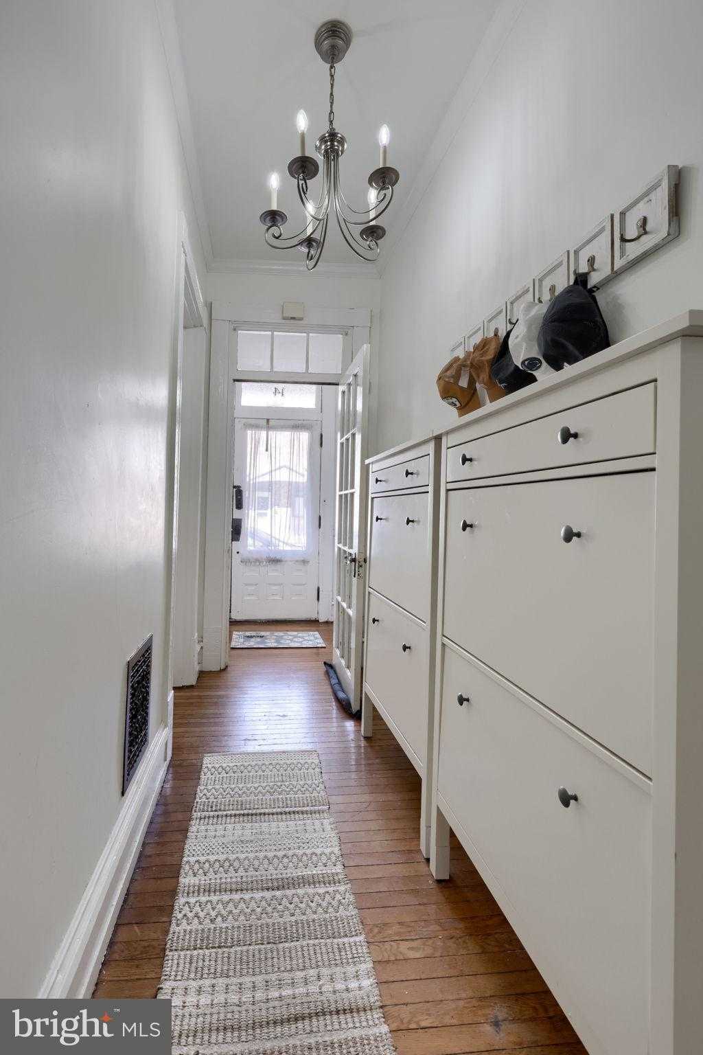 14 W Orange St photo 2