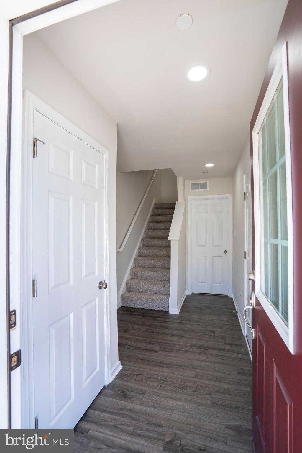 114 Veery Way photo 4