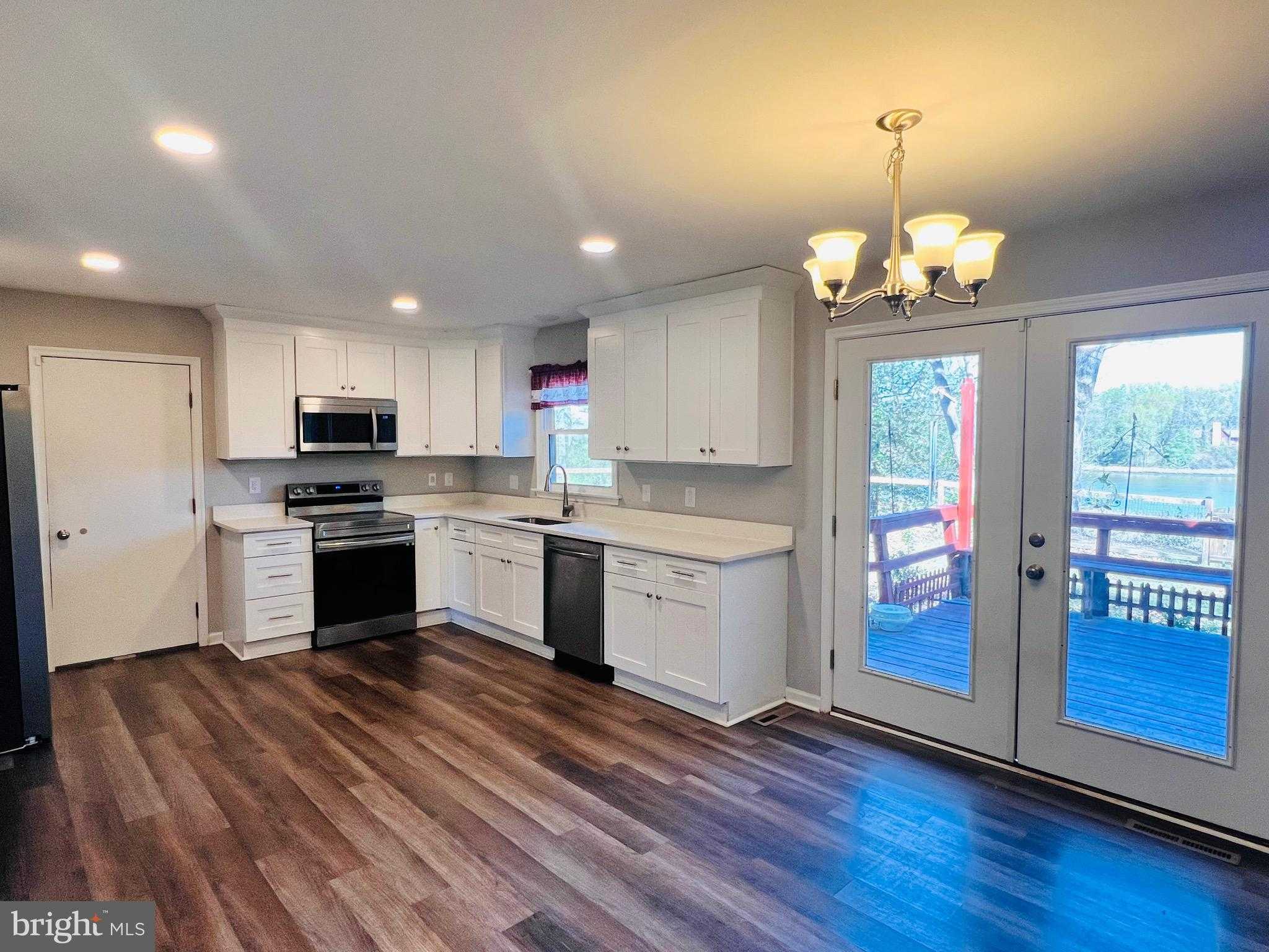 436 Thompson Cir photo 19