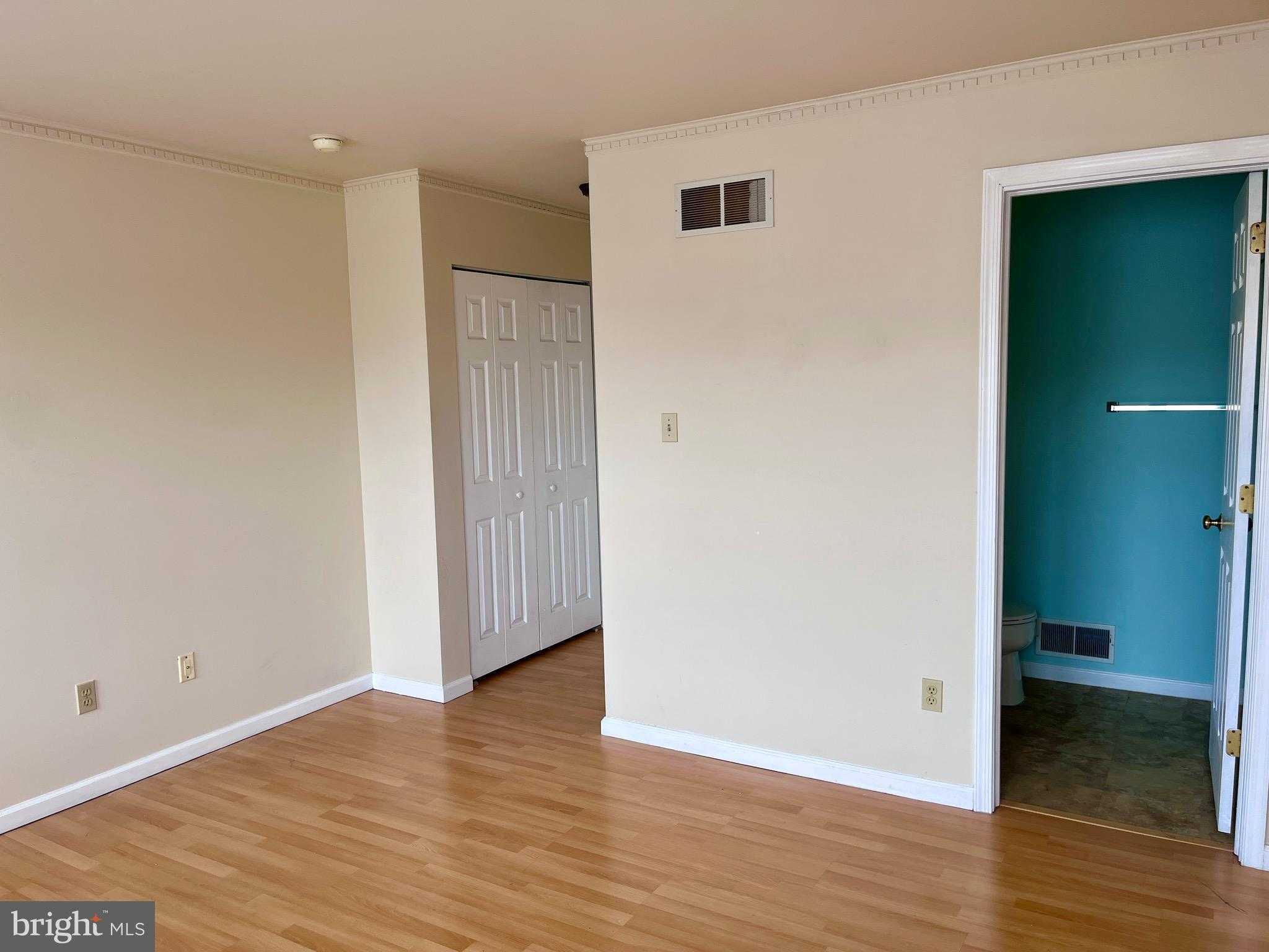 4253 Red Oak CT photo 19