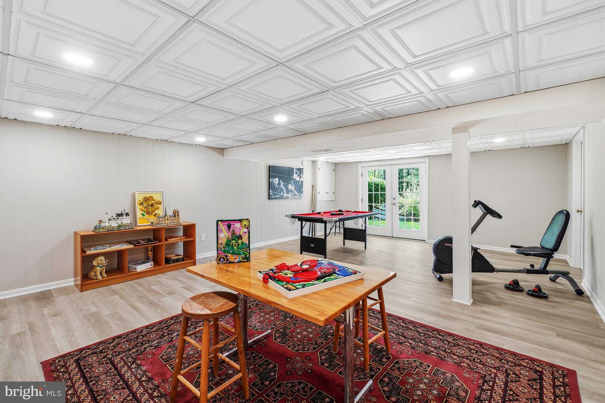 10908 Howland Dr photo 32