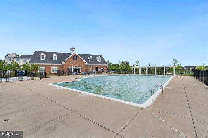 23430 Madison Heights Ter photo 47