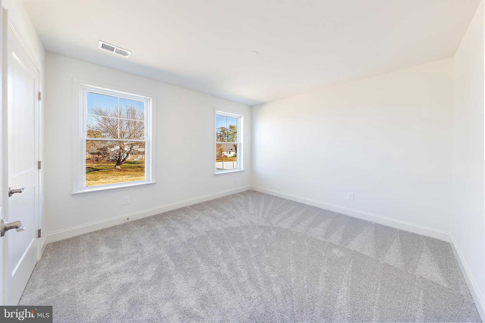 233 Nichols Manor Dr photo 32