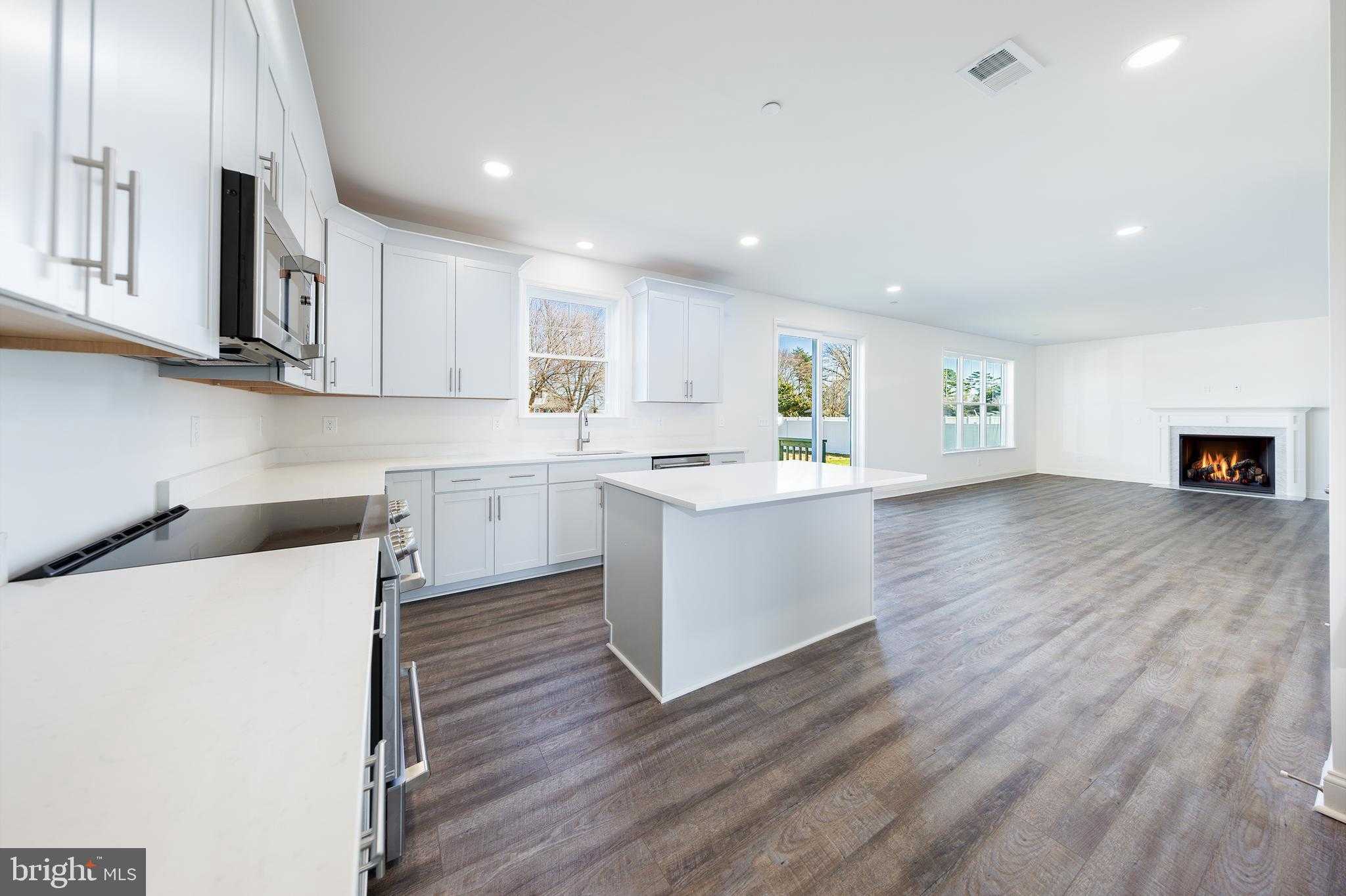 233 Nichols Manor Dr photo 7