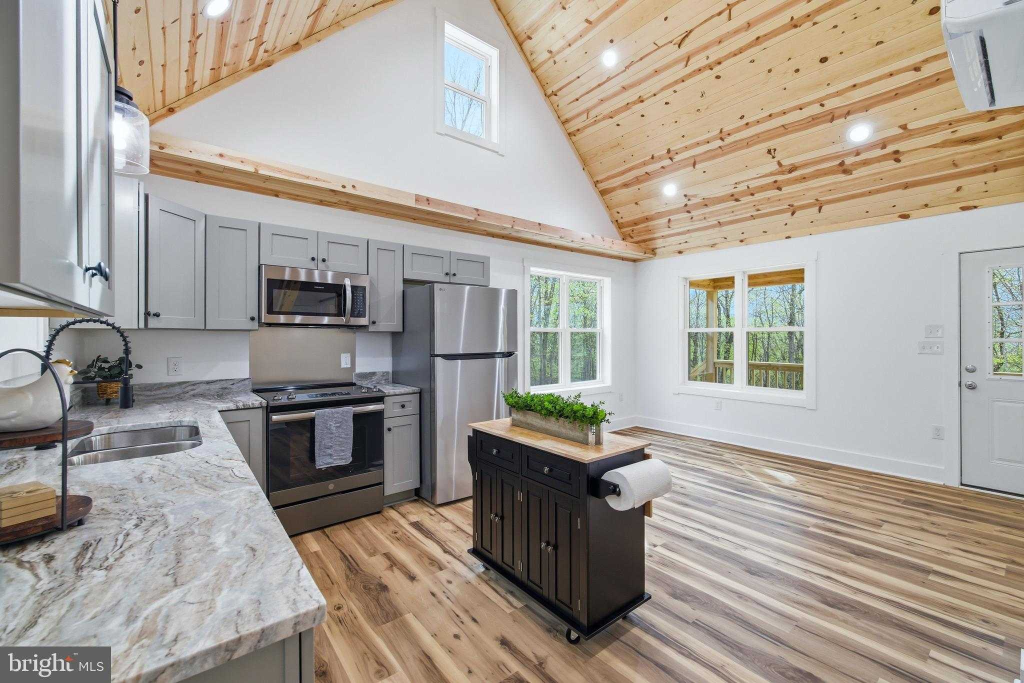 859 Mountain Slope Ln photo 25