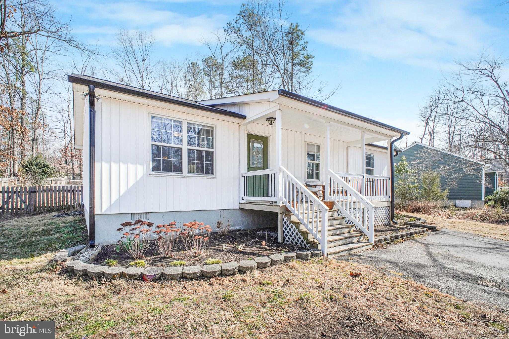 270 American Dr photo 2