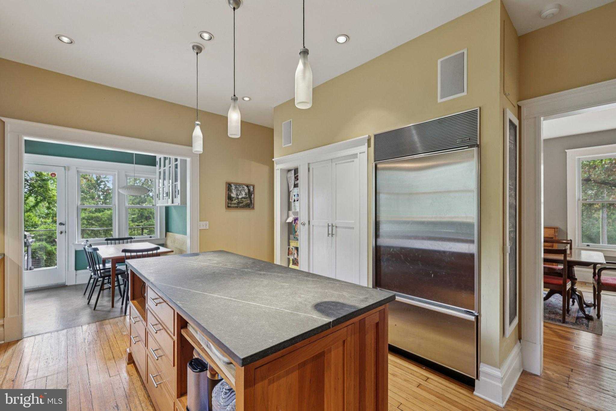 101 Woodlawn Rd photo 22