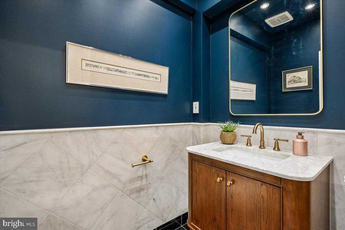 6317 Poe Rd photo 17