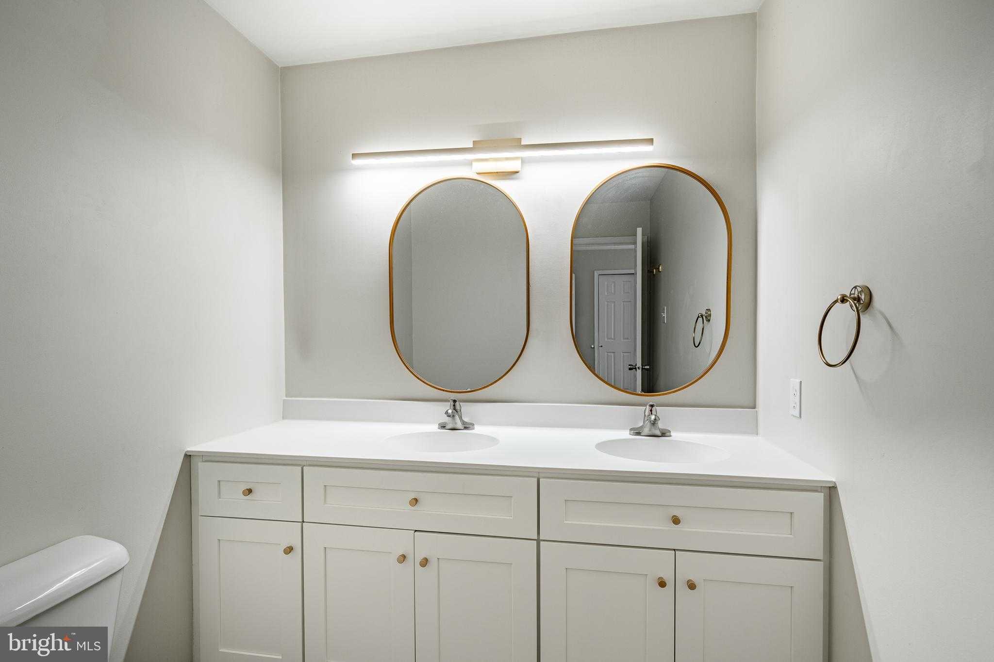 822 Durant CT photo 20