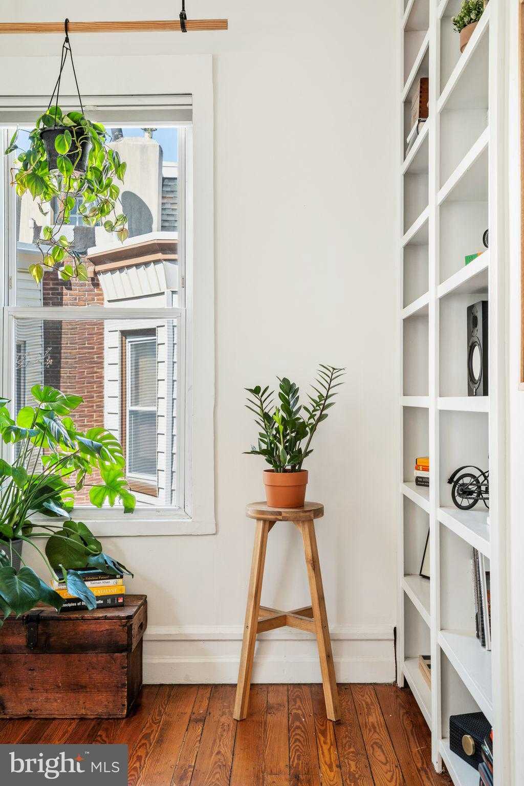 880 N Bucknell St photo 35