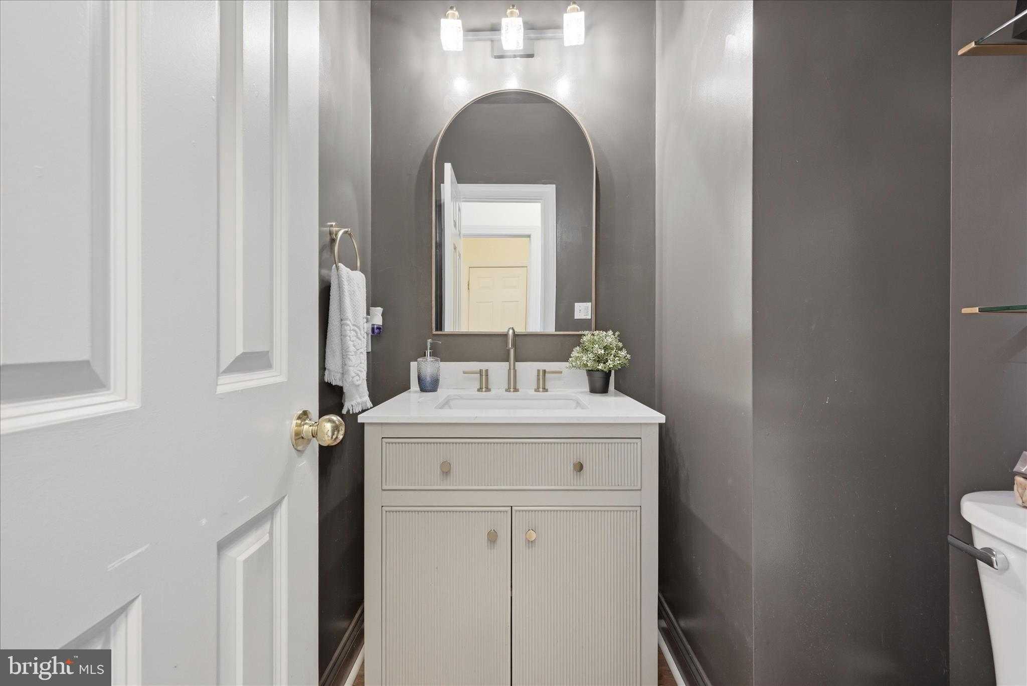 115 Lariat CT photo 22