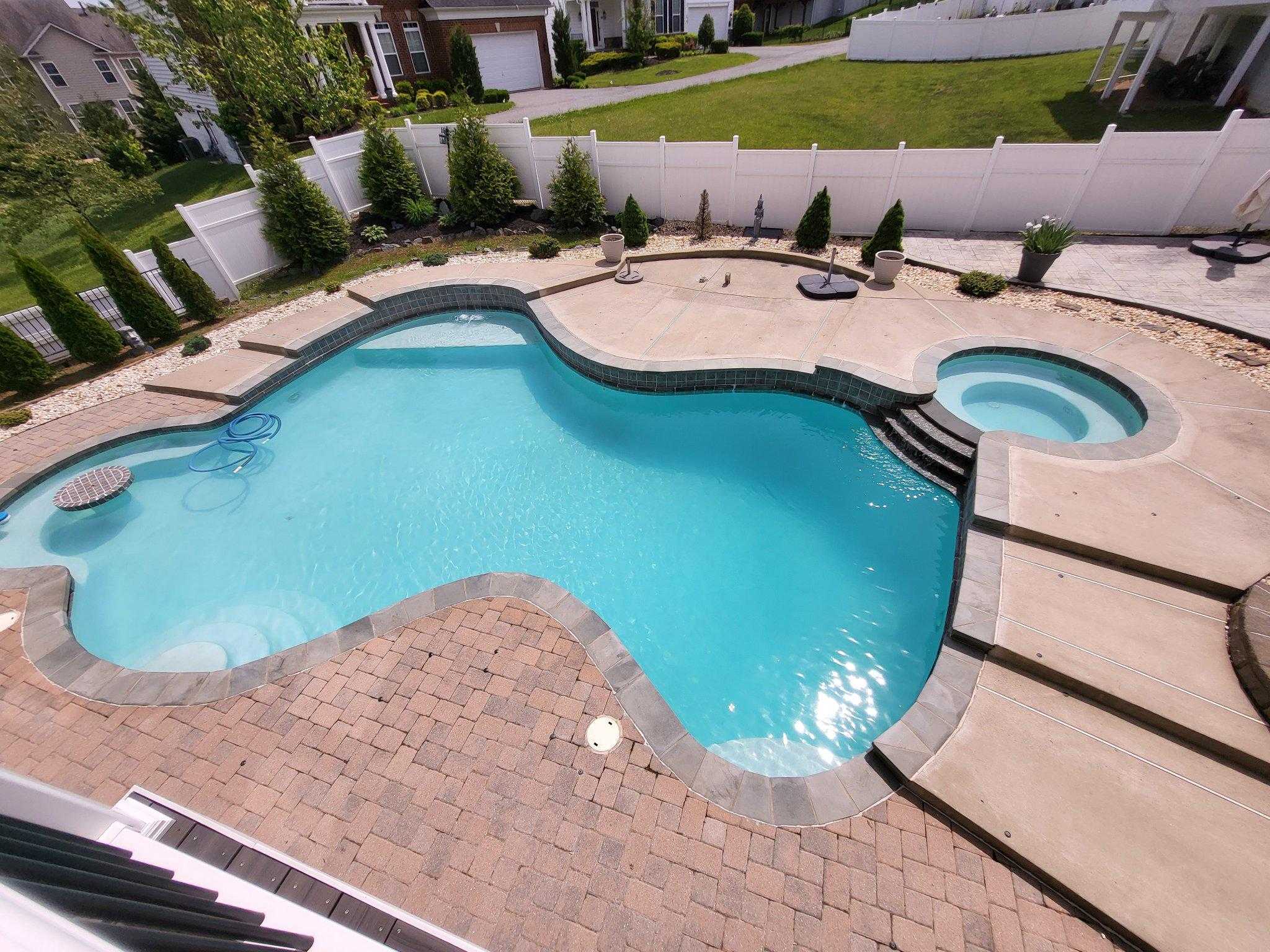 127 Coachman Cir photo 2