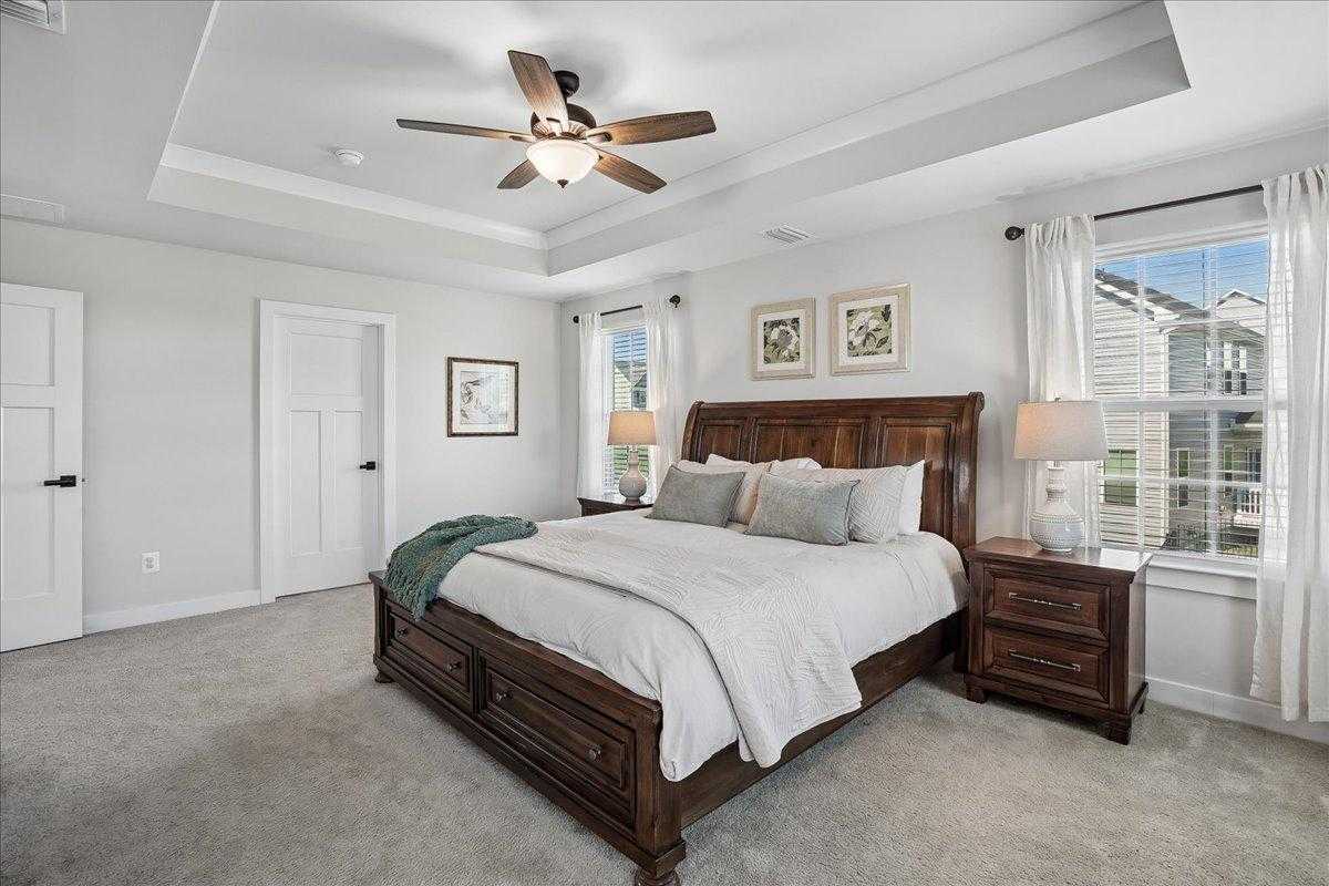 8016 International Dr photo 15