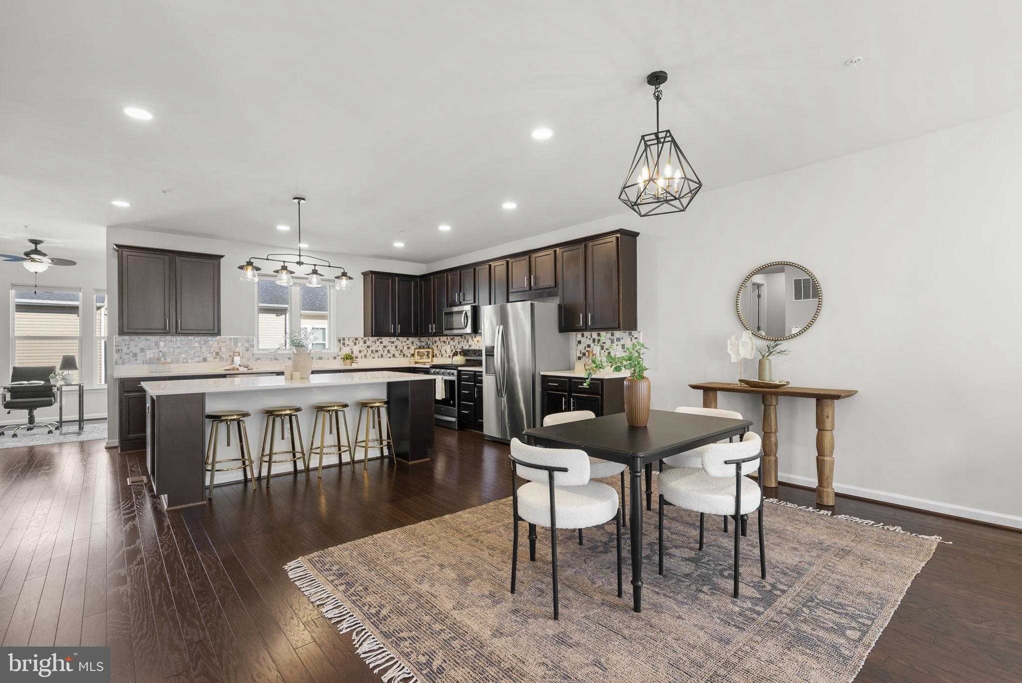 8312 Meadowood Dr photo 10