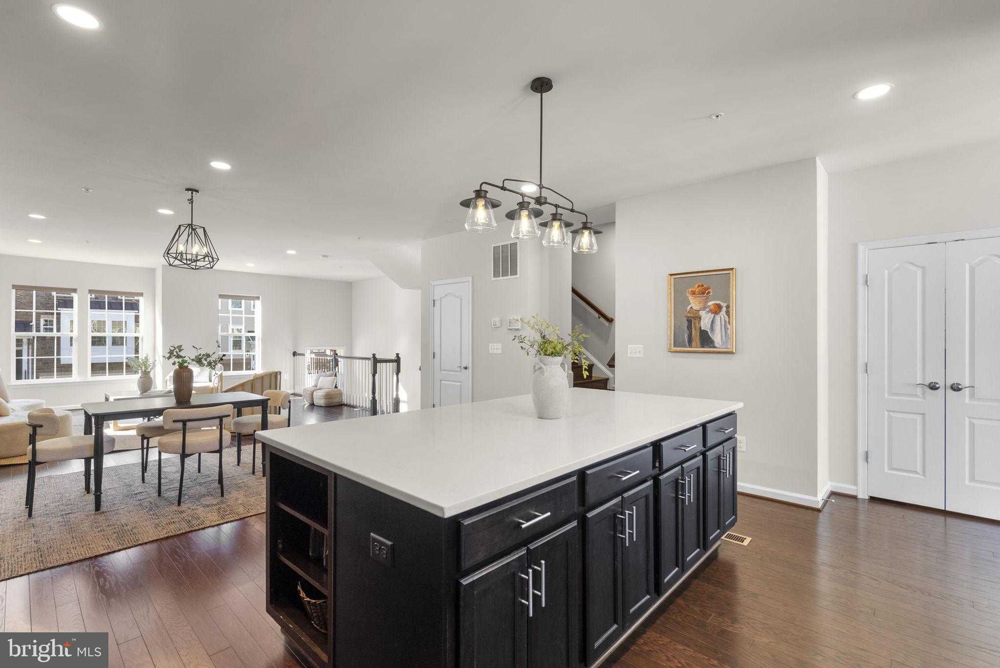 8312 Meadowood Dr photo 18