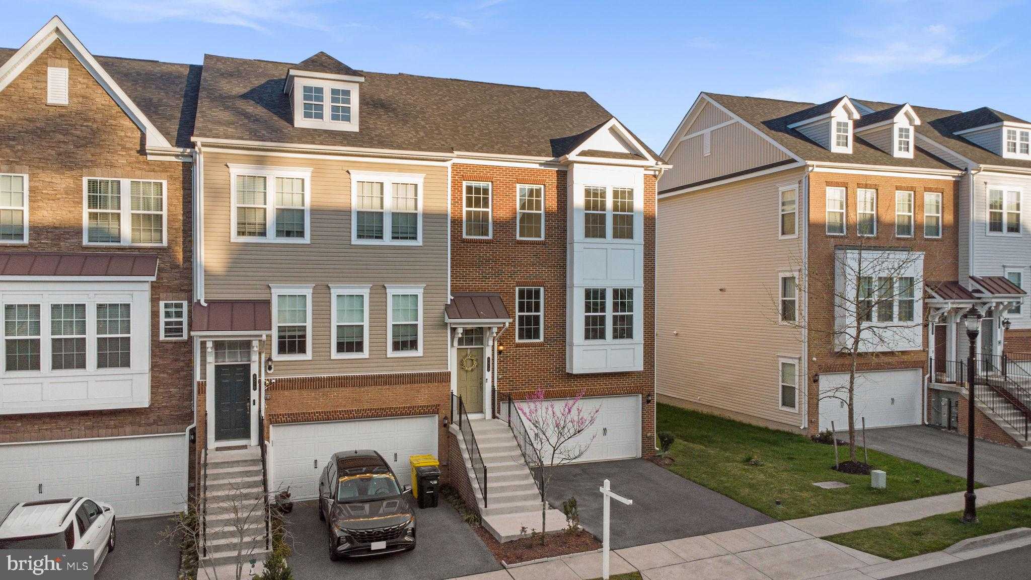 8312 Meadowood Dr photo 2