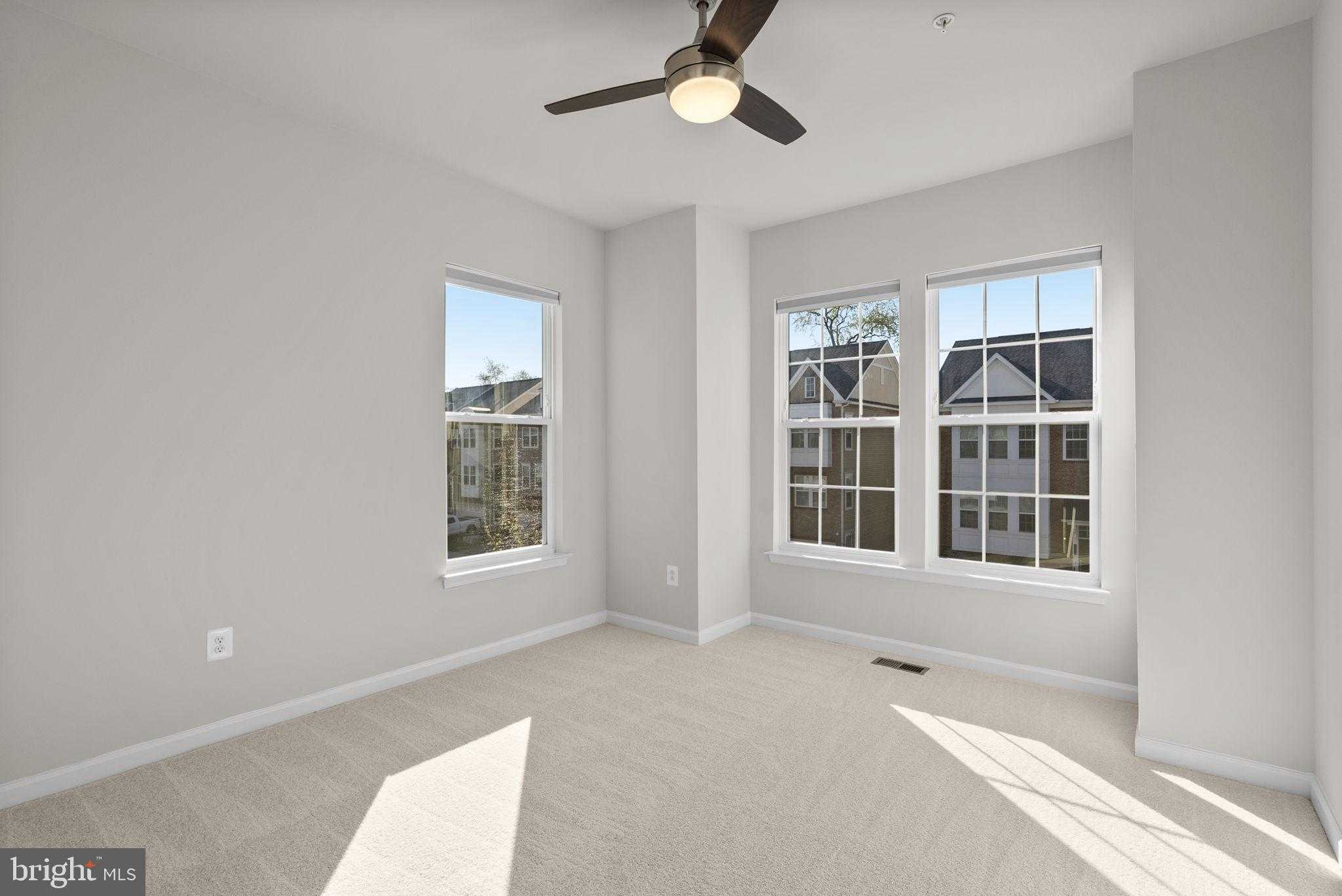 8312 Meadowood Dr photo 37