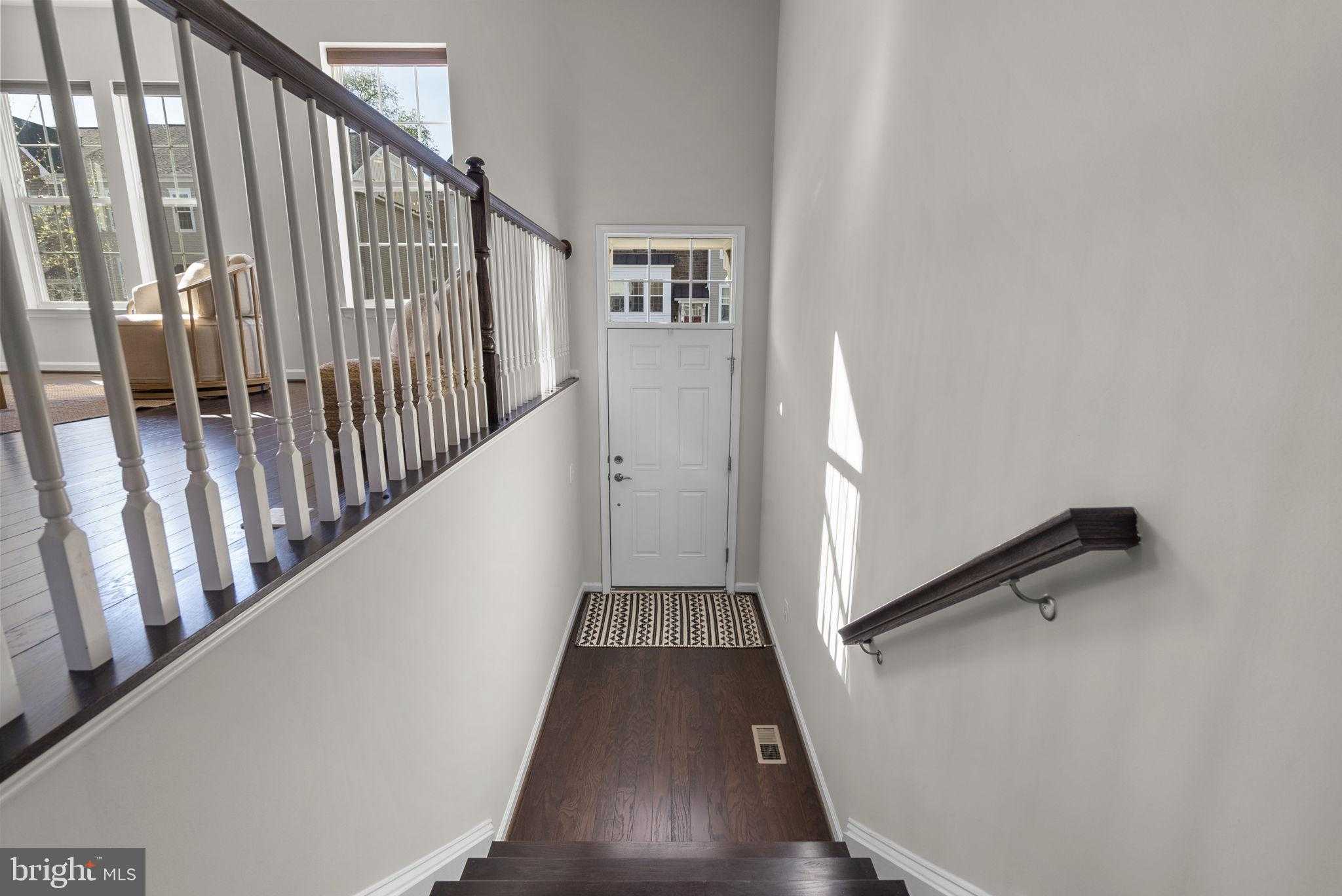 8312 Meadowood Dr photo 4