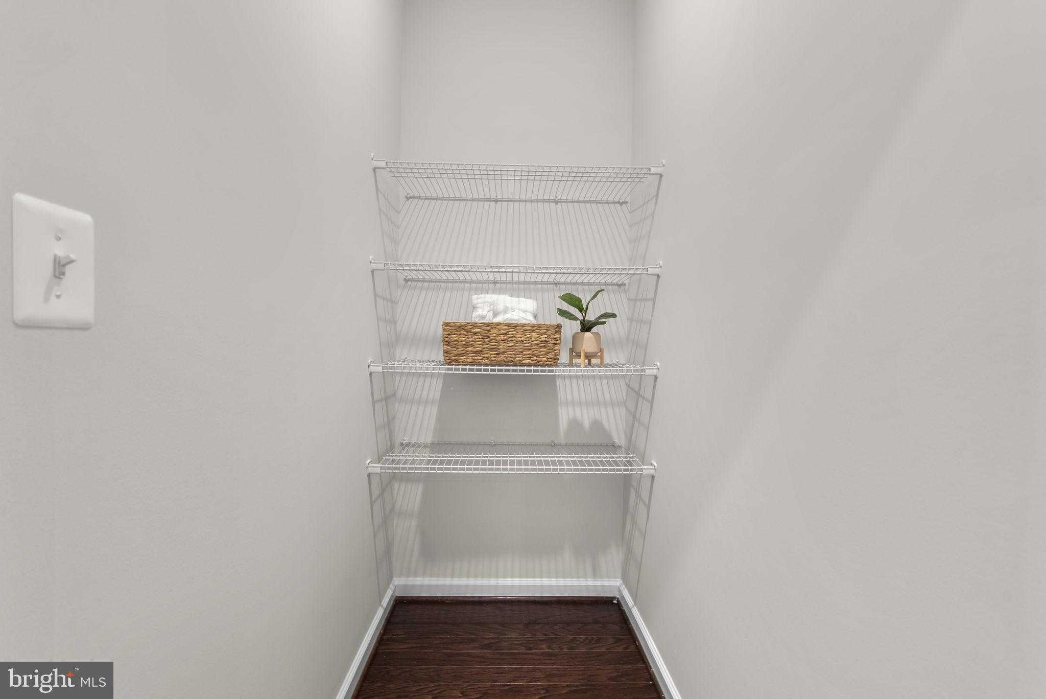 8312 Meadowood Dr photo 40