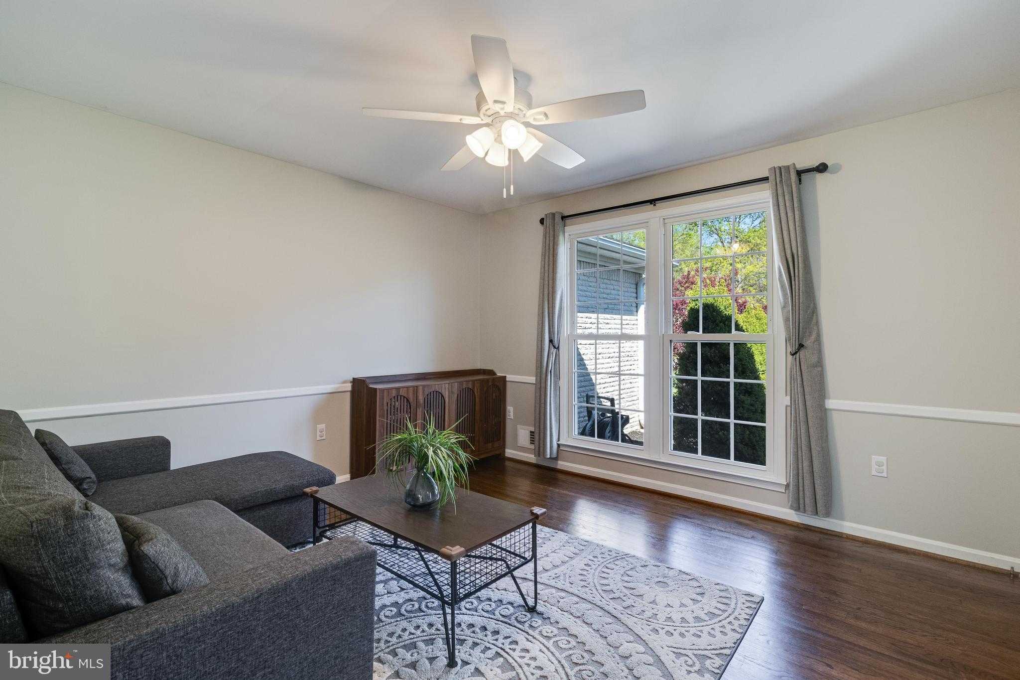 9212 Mimosa Dr photo 11