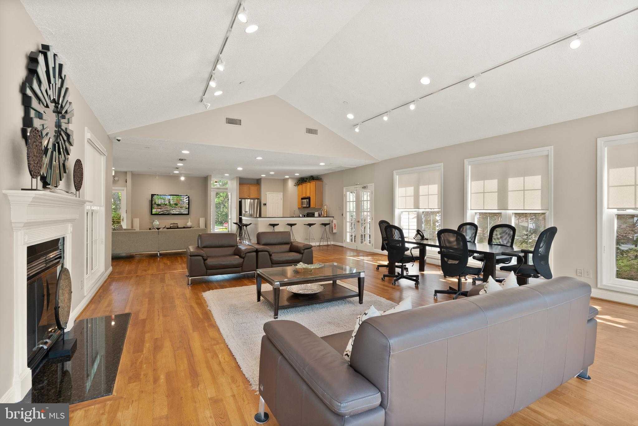 1504 Lincoln Way Unit 406 photo 36