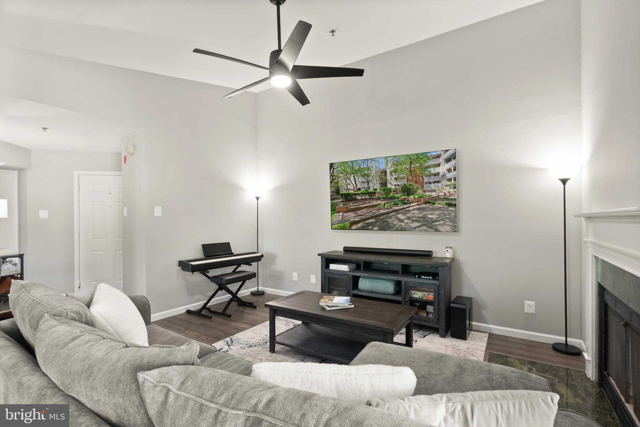 1504 Lincoln Way Unit 406 photo 7