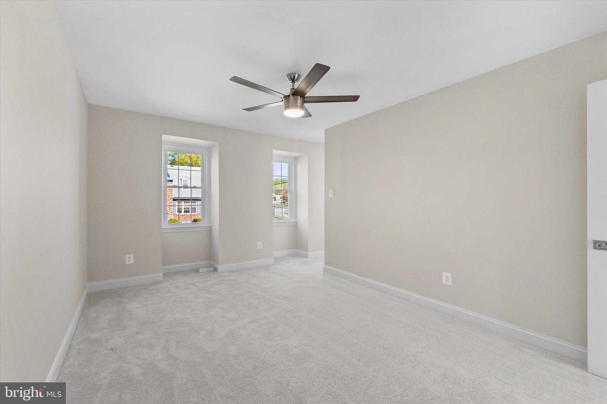 4103 Century CT photo 14