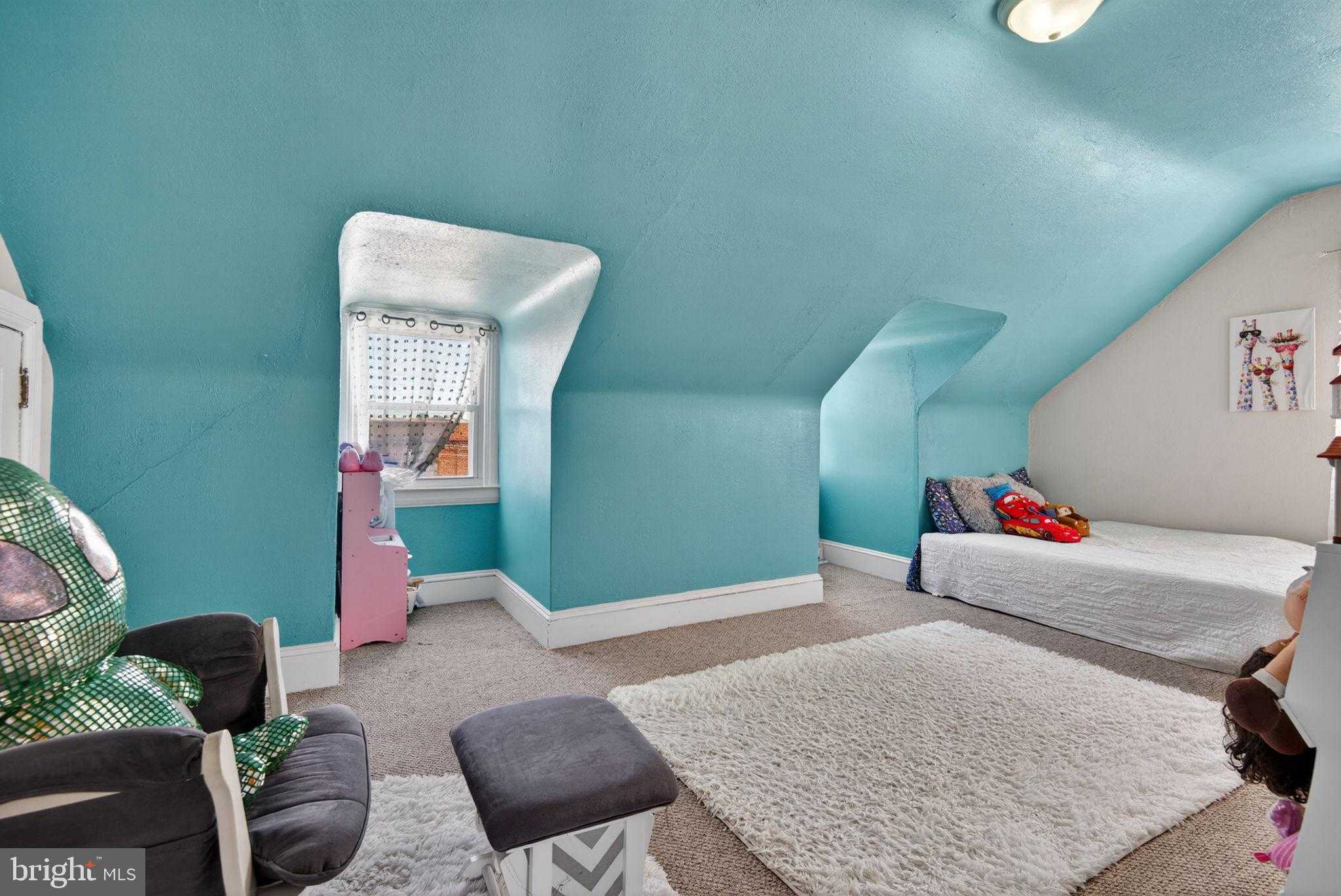 927 Linden Ave photo 35