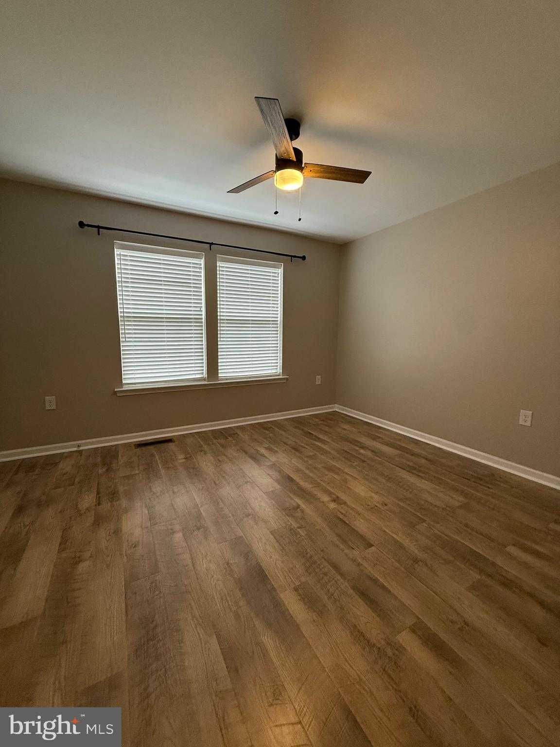 23 Landis CT photo 23