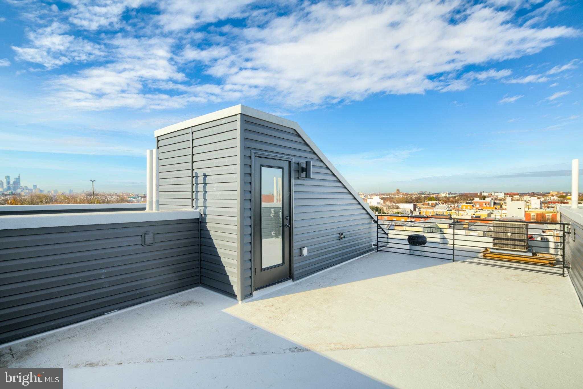 2827 Edgemont St photo 25