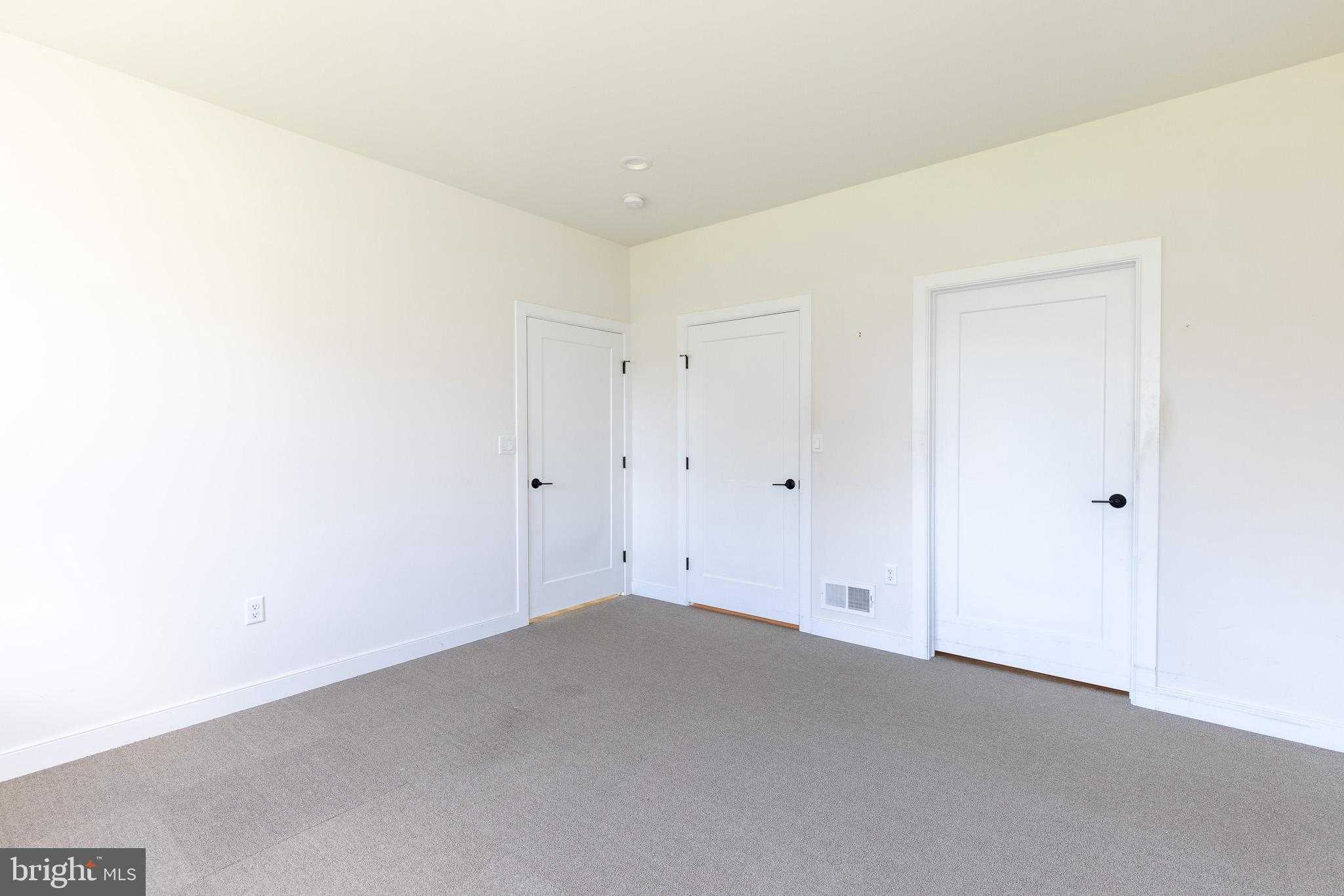 1404 Barrington Dr photo 25