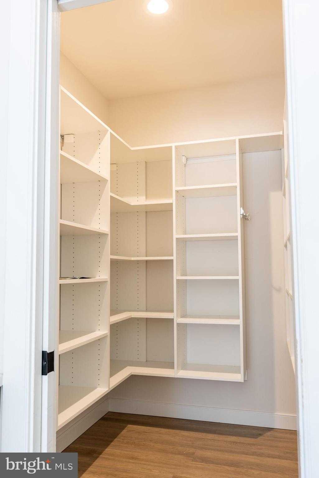 1404 Barrington Dr photo 37