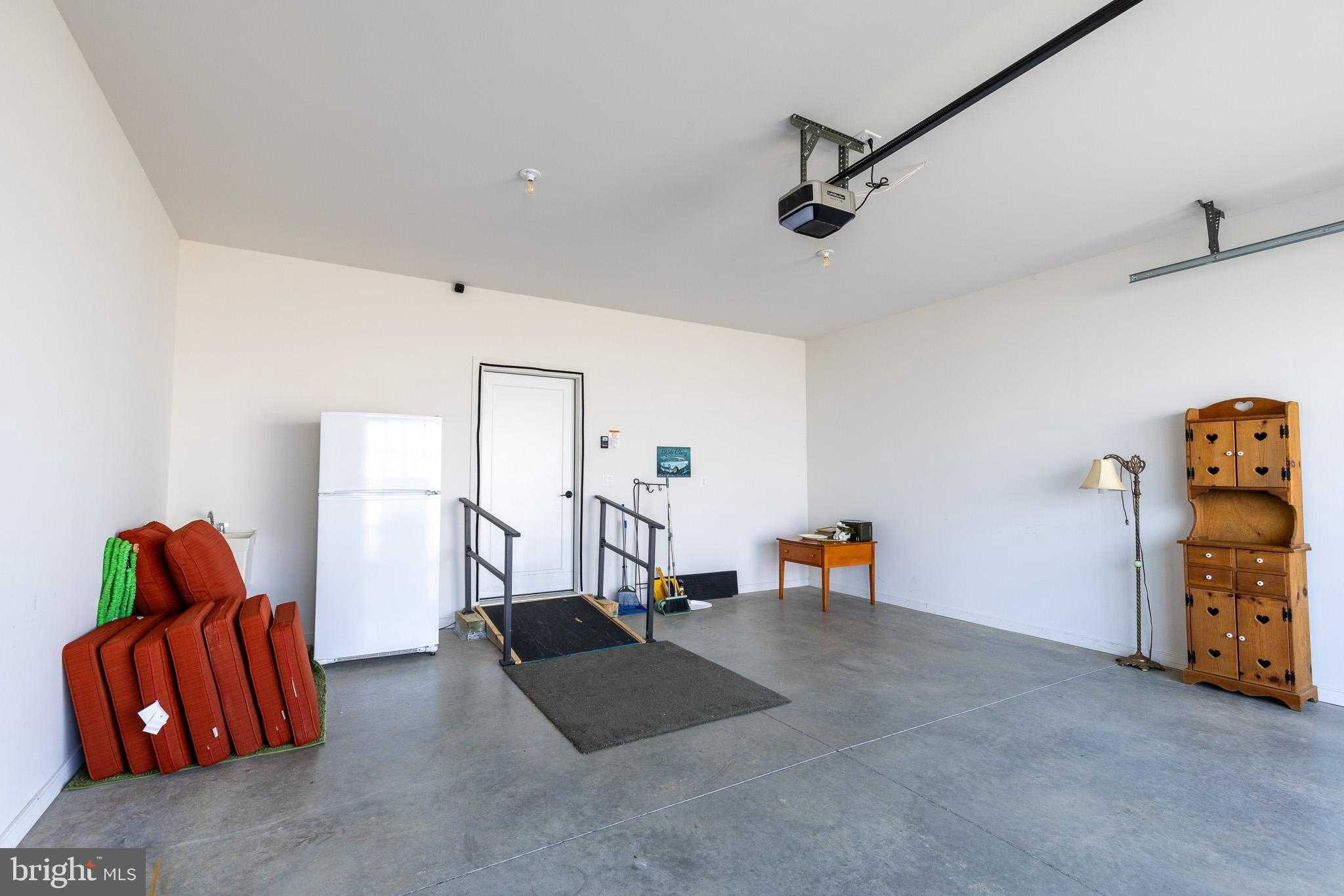 1404 Barrington Dr photo 40