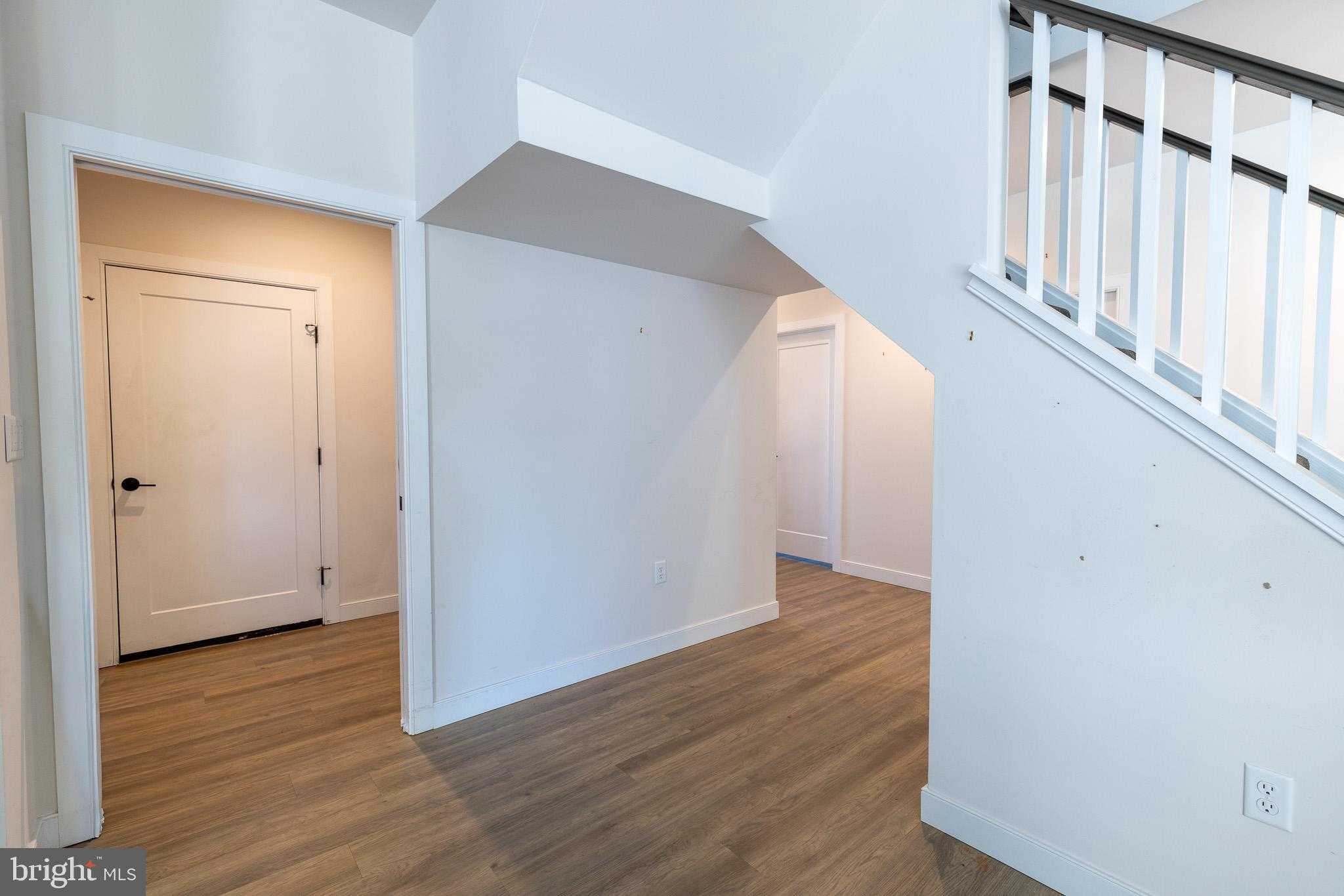 1404 Barrington Dr photo 55