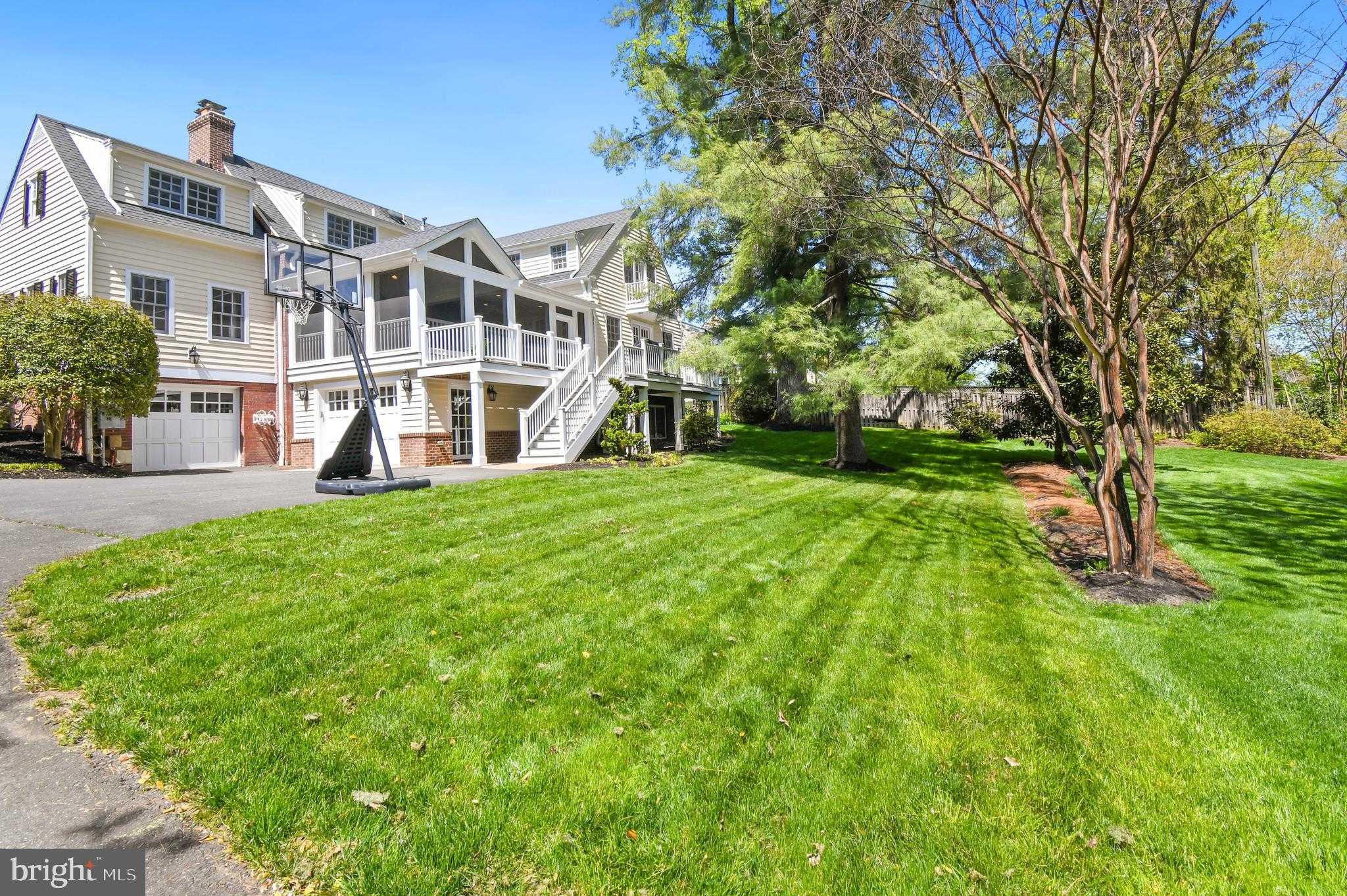 212 Forest Dr photo 101