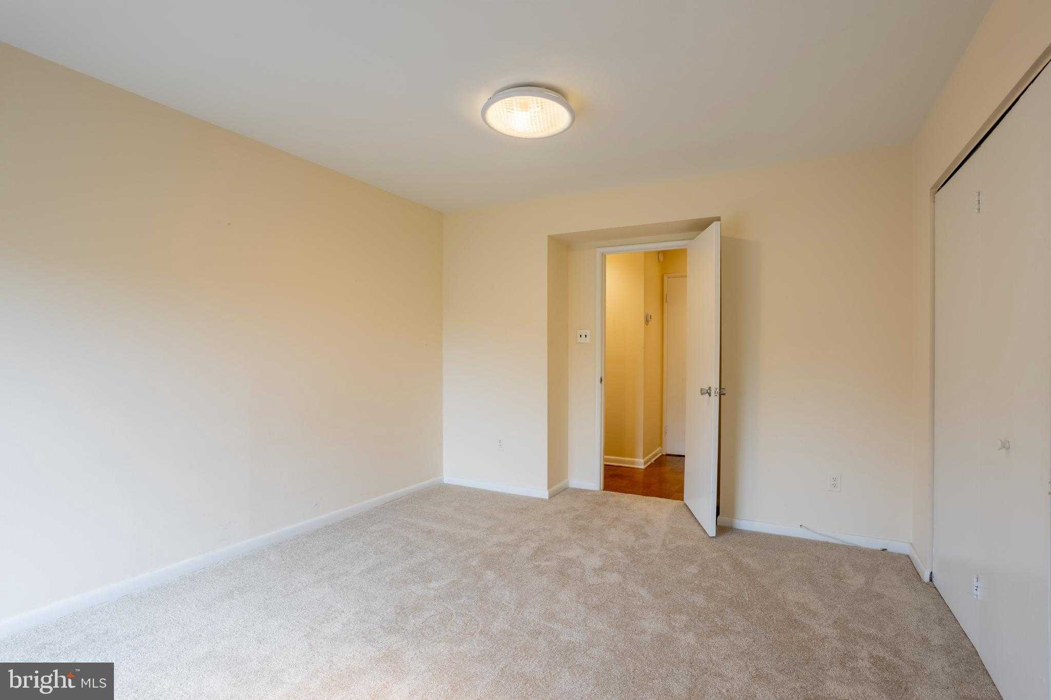 7 Slade Ave Apt 511 photo 24