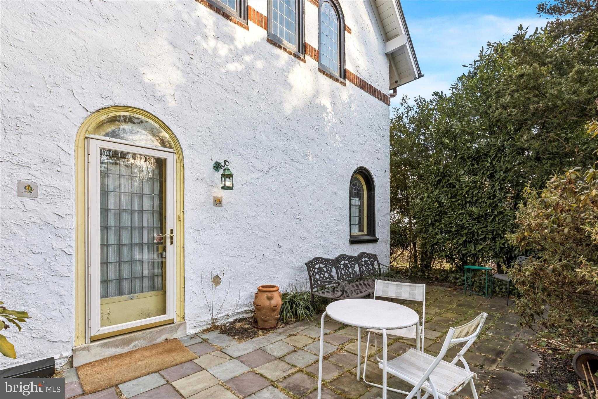 114 Llanfair Rd photo 8