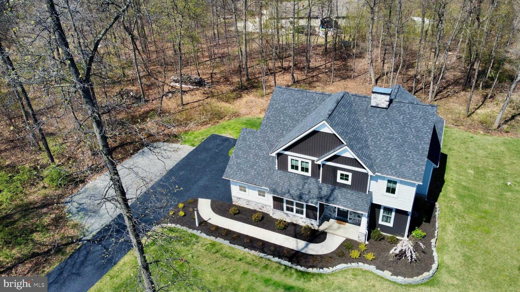 4413 Lynwood Dr photo 9