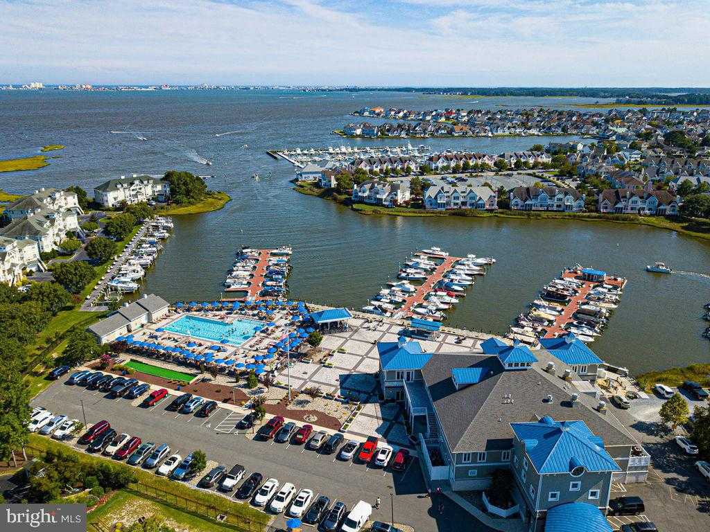 414 Ocean Pkwy photo 129