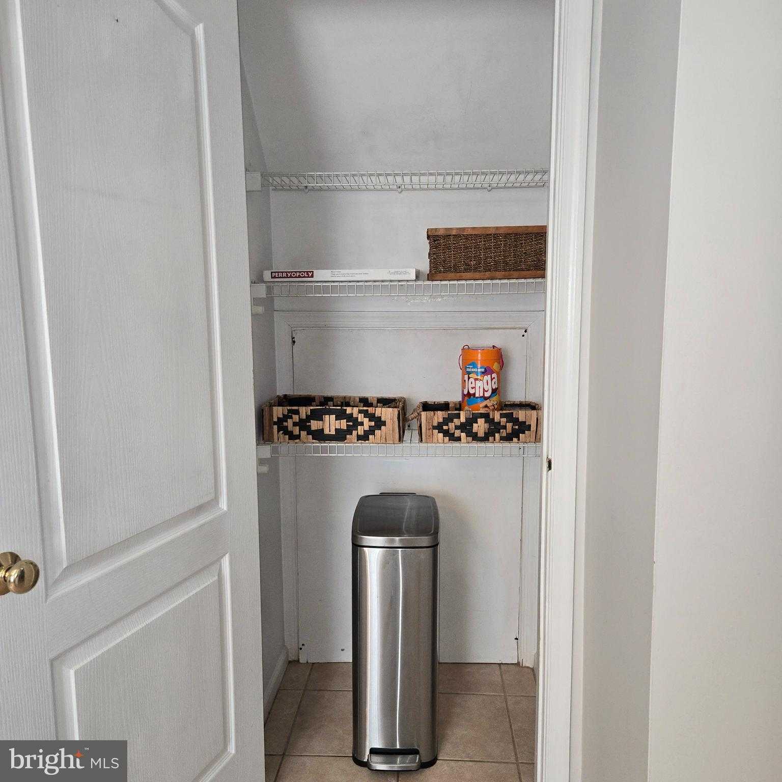 3400 Carriage CT photo 14