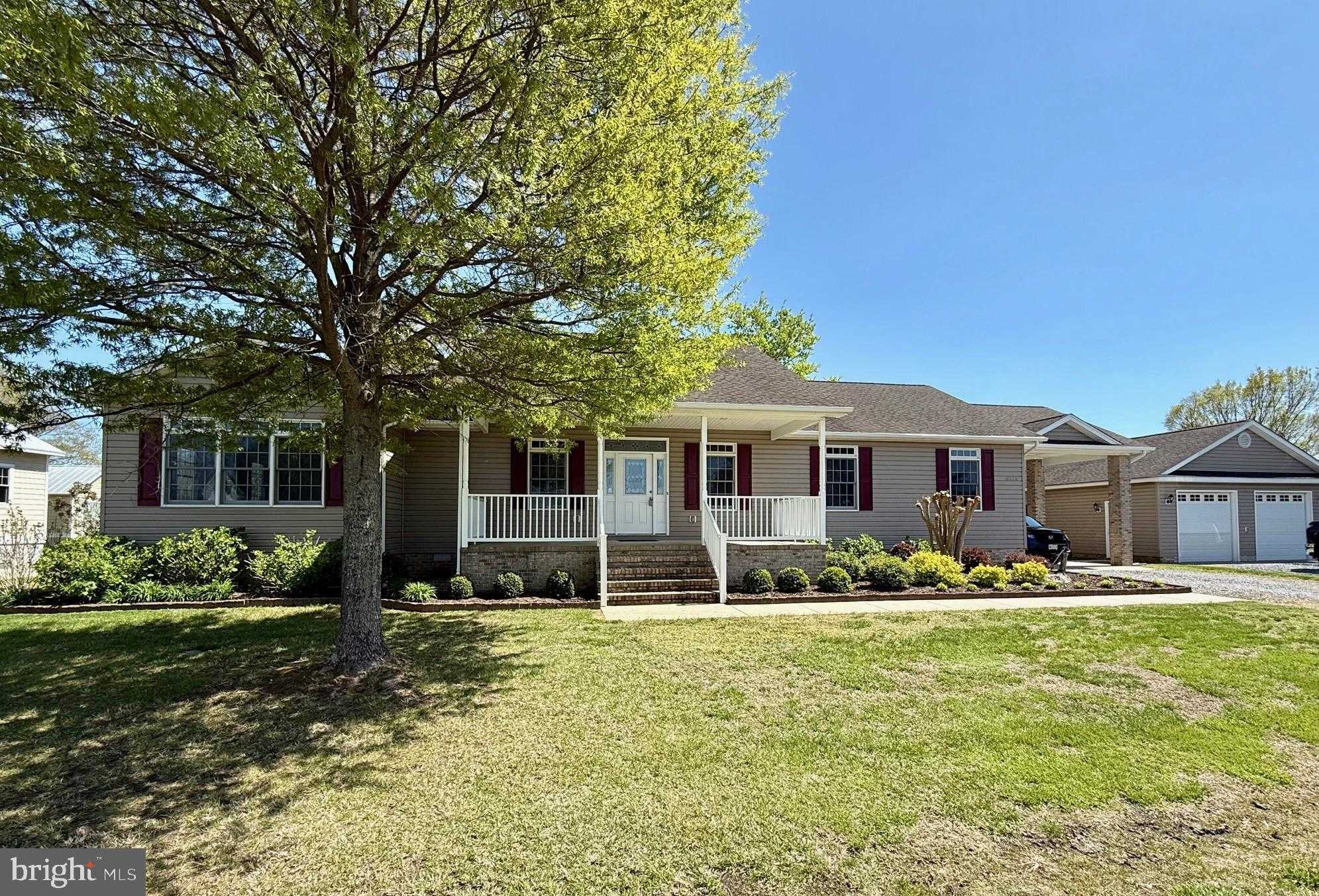 16460 Sayre Point Ln photo 5