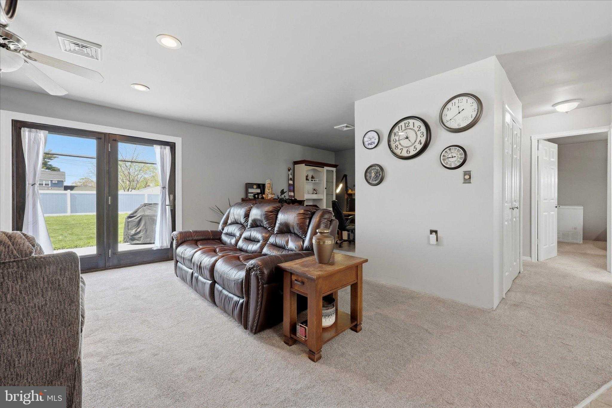 41 Lakeside Dr photo 16