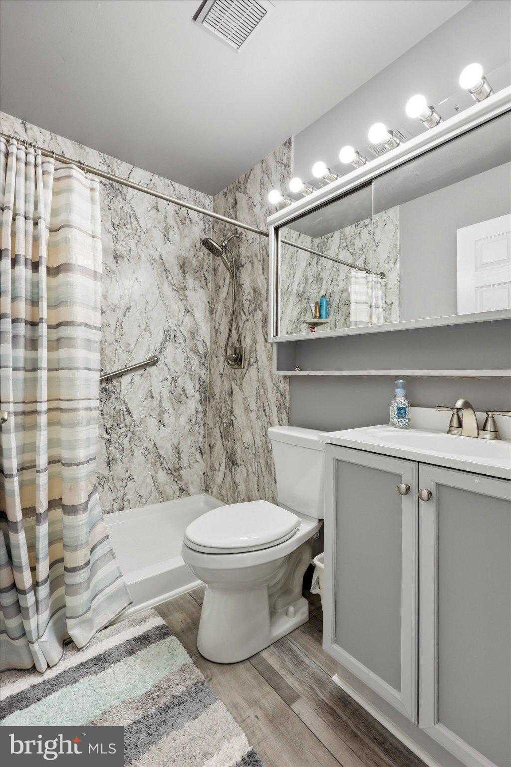 41 Lakeside Dr photo 22