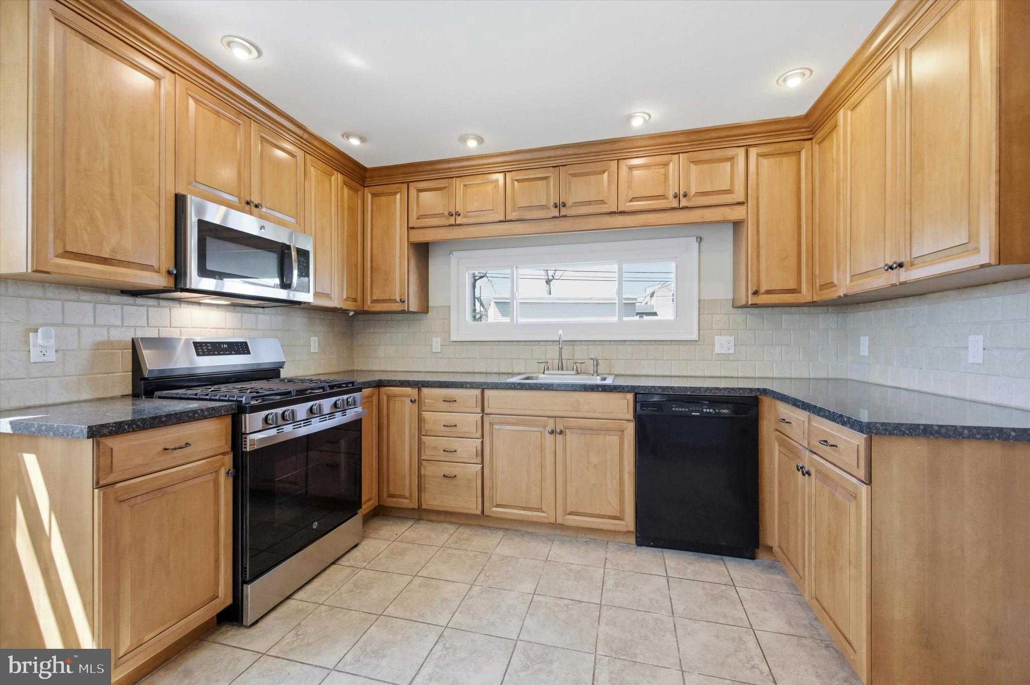 502 Haverford Rd photo 4