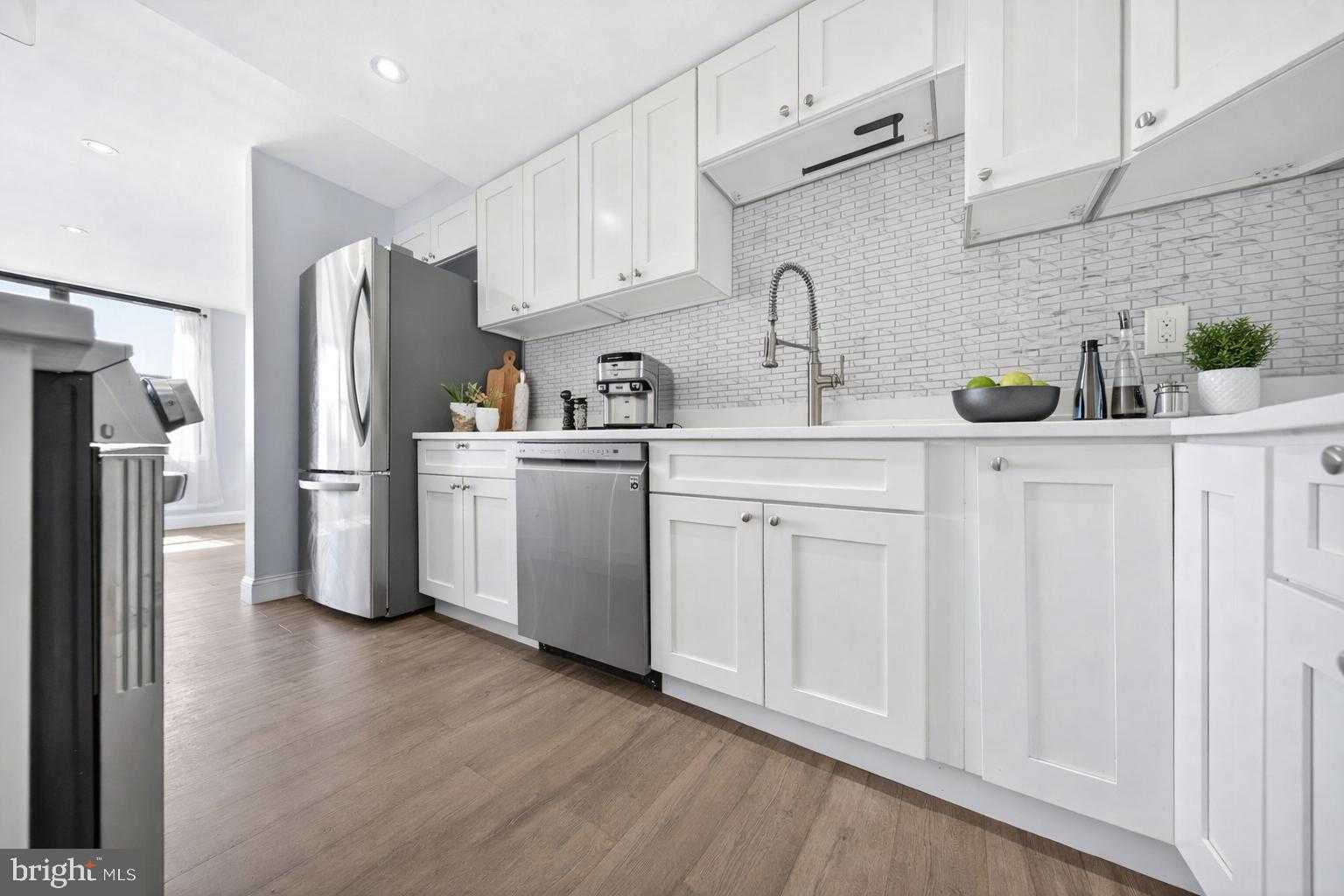 4600 Duke St Apt 426 photo 5