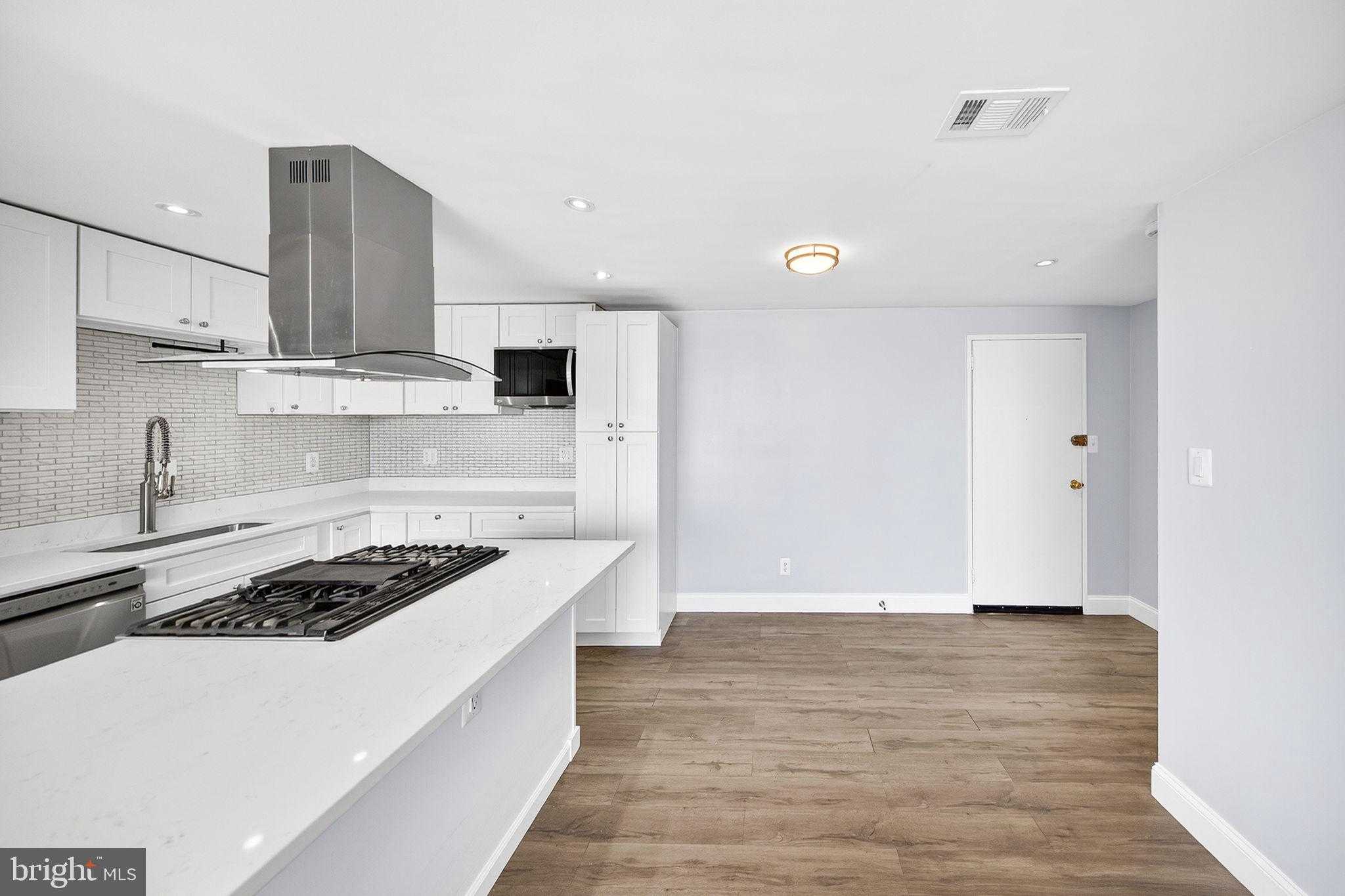 4600 Duke St Apt 426 photo 8