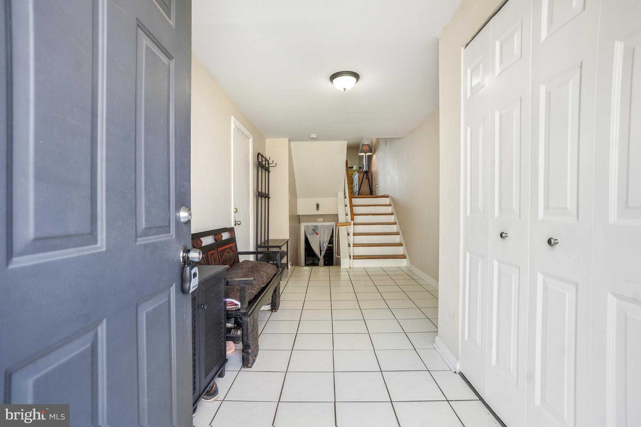 19720 Greenside Ter photo 3