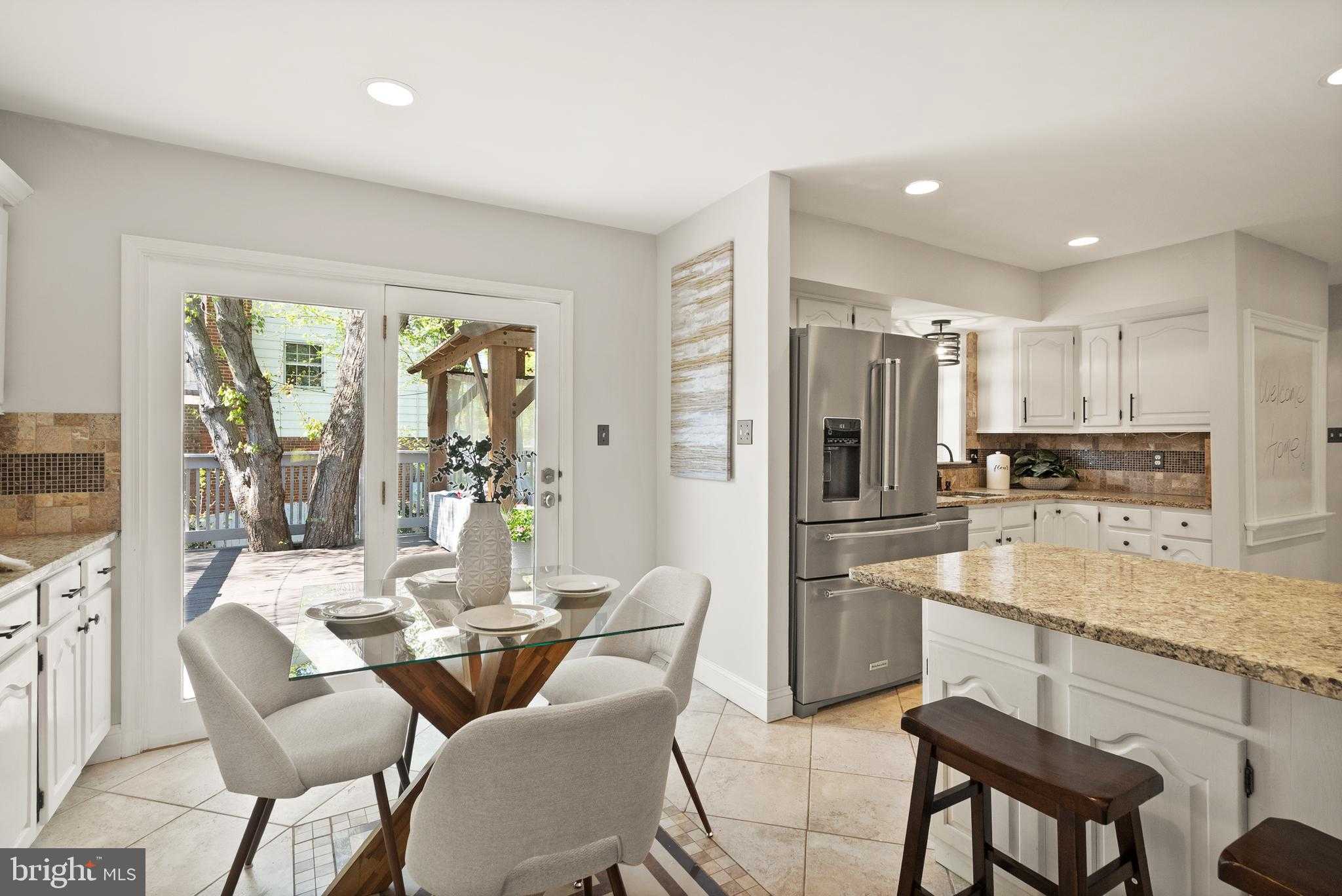 8510 Camden St photo 16